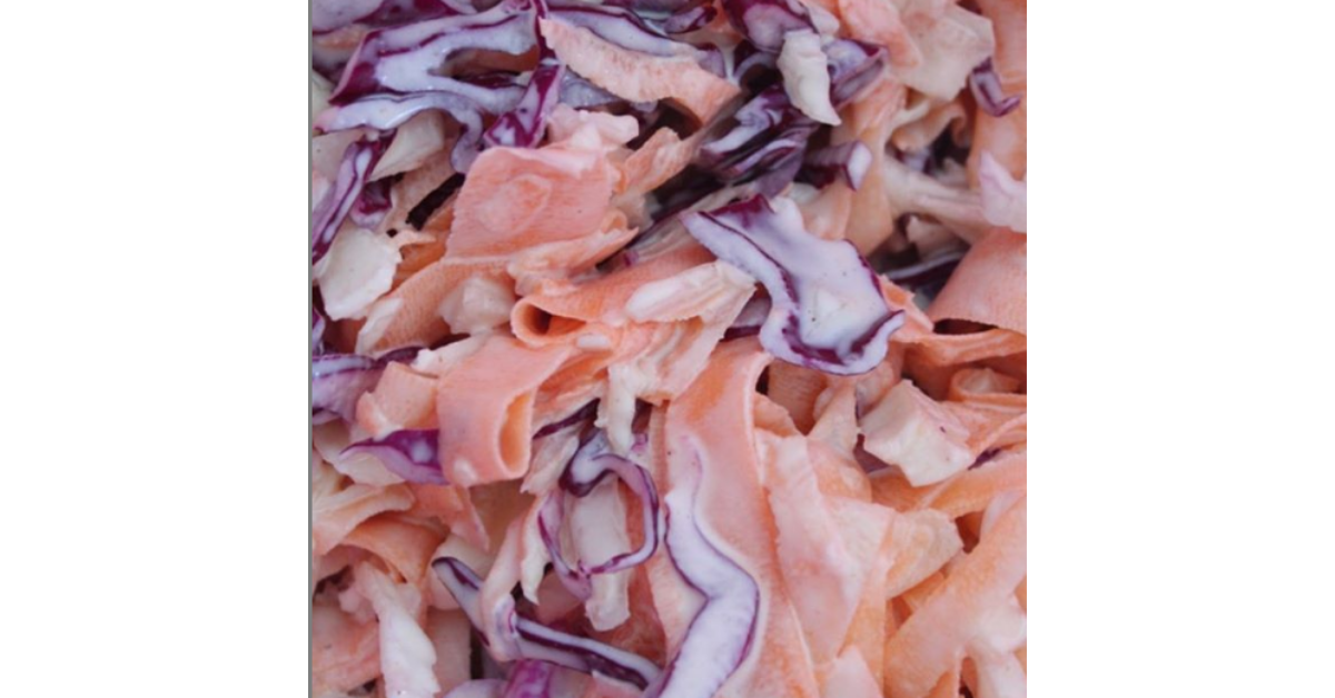 vegan coleslaw with shredded cabbage and carrots